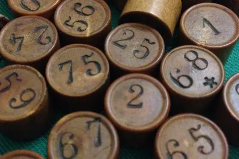 Numeri in legno della tombola
