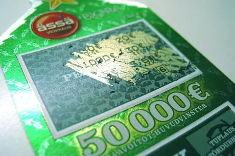 Biglietto Gratta e Vinci da 50.000 euro