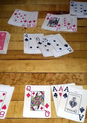 Combinazioni di carte francesi sul tavolo